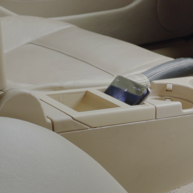 BMW E46 Wireless Charger (M3 Compatible) 76 Designs